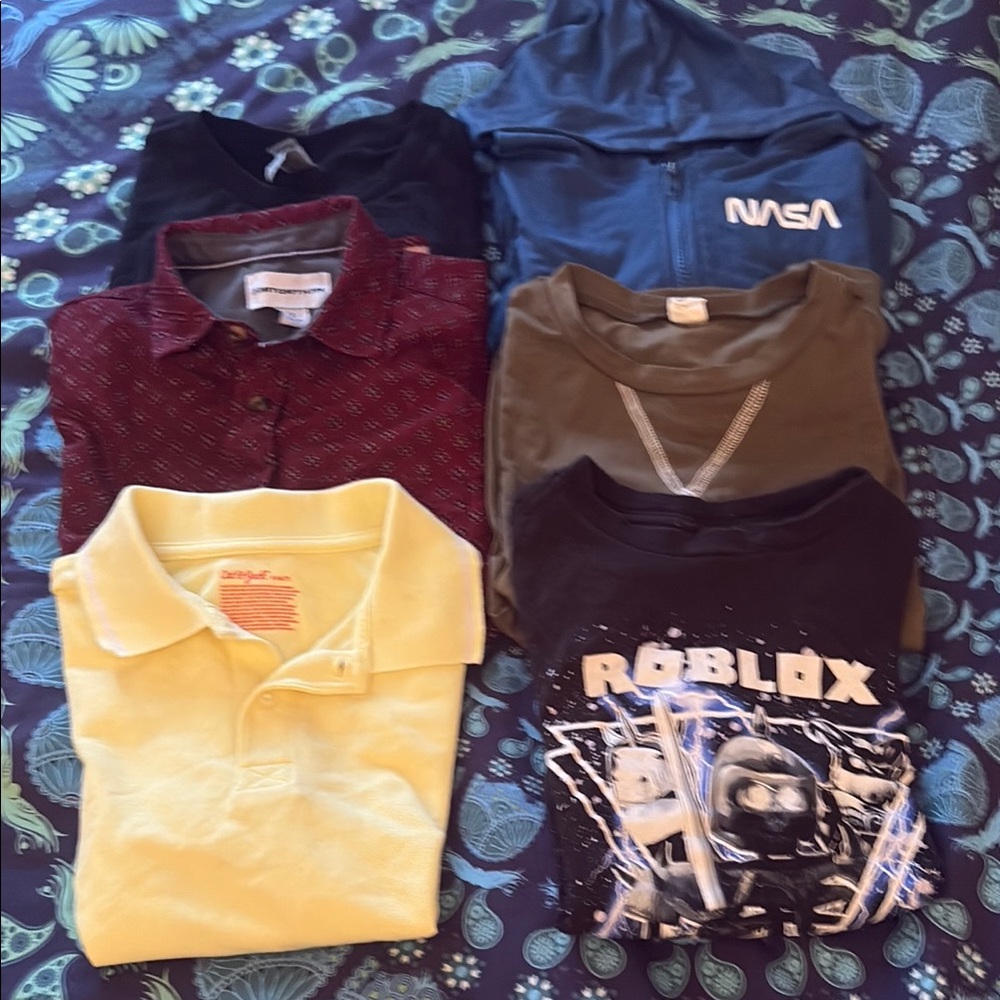 NASA and Roblox Themed T-Shirts Bundle
